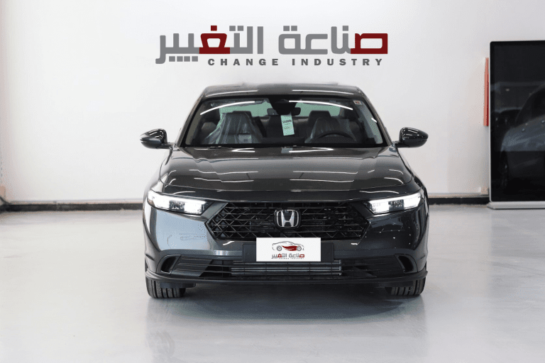 هوندا أكورد إي إكس 2025