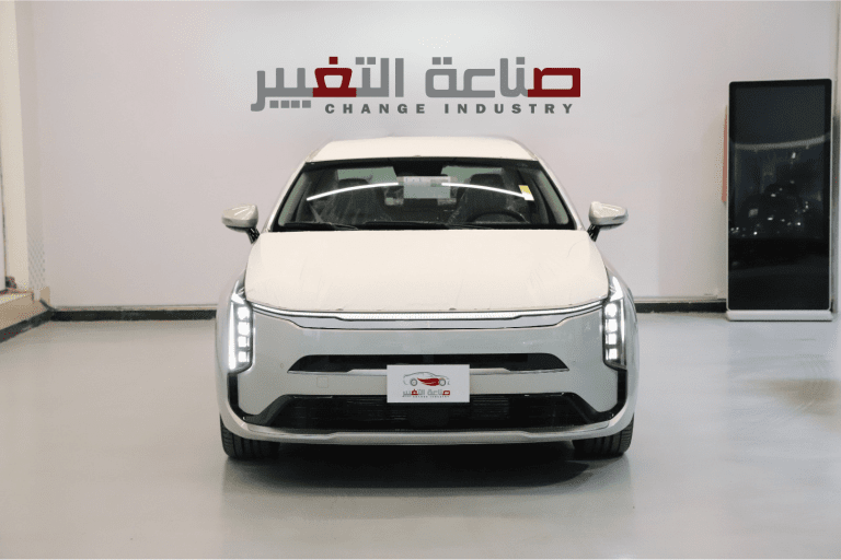 كيا كي 8 ستاندرد 2025